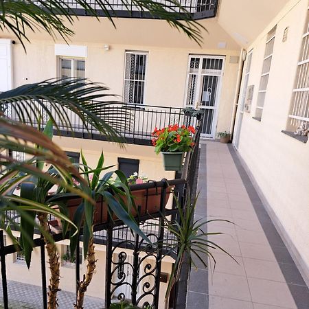 Embassy Studio Apartment Citypark Budapest Exteriör bild
