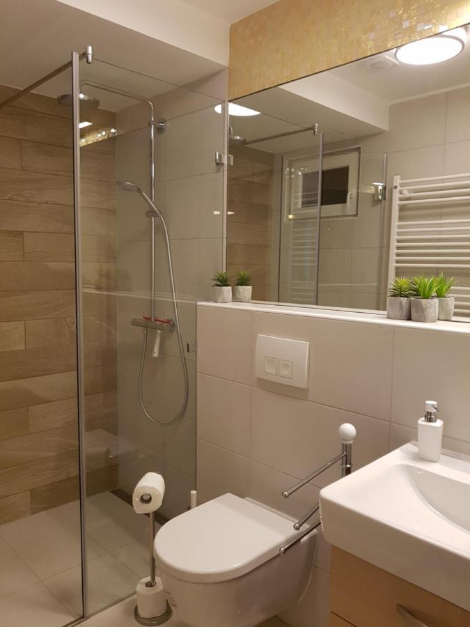 Embassy Studio Apartment Citypark Budapest Exteriör bild
