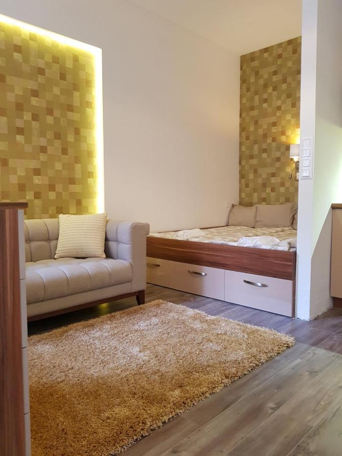 Embassy Studio Apartment Citypark Budapest Exteriör bild